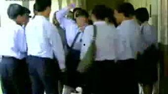 丑女大翻身,从丑女到女神的蜕变之旅